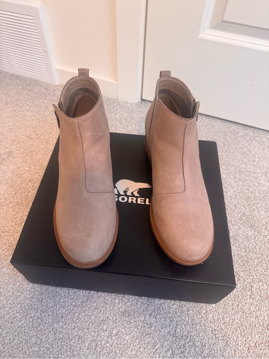 Sorel Shoes - Sorel Women's Taupe Suede Chelsea Ankle Boots